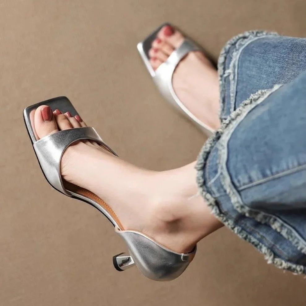 Valeria Leather Mid-Heel Pumps